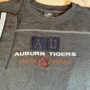 Active Auburn University Gray Pullover Shirt‎ XL Embroidered Team Name and Logo